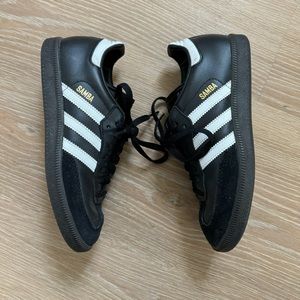 Adidas Samba shoe size 5.5 men’s / 6.5 or 7 women’s